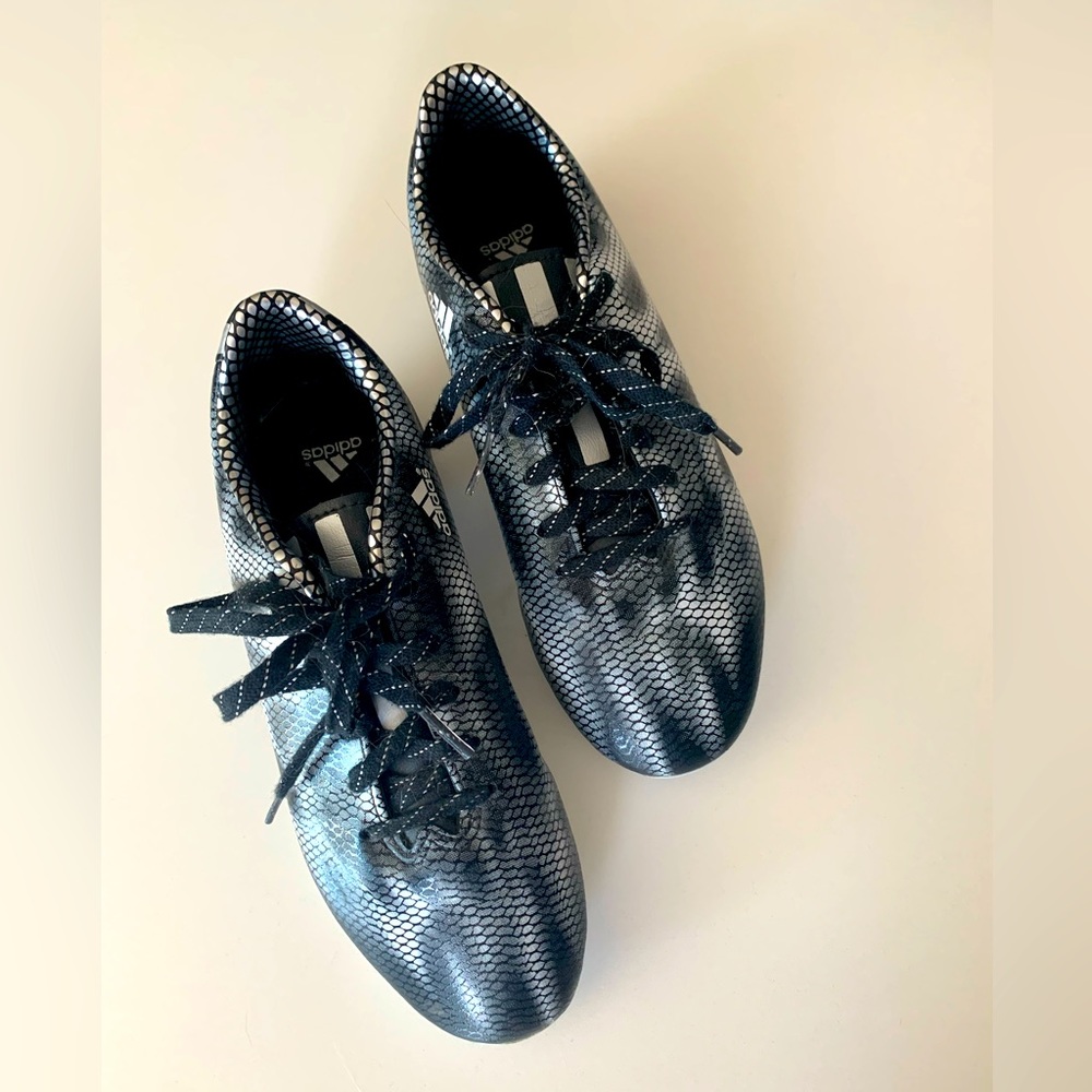 Adidas F10 soccer cleats